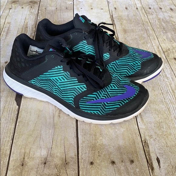Nike FS Lite Run 3 Sneakers - Picture 1 of 6